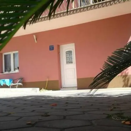 Διαμέρισμα With A Parking Space - 16993 *